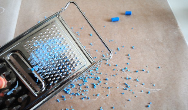 Dinosaur Melted Crayon Art @ Crayon Box Chronicles 