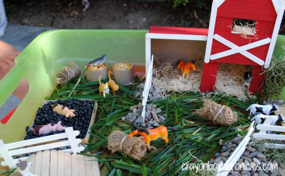 Farm Small World with Barn Craft – Crayon Box Chronicles