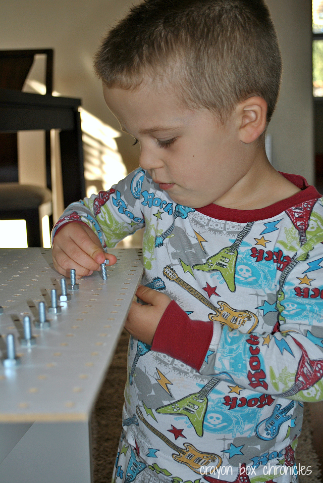 DIY Geoboard with Fabric Loops by Crayon Box Chronicles