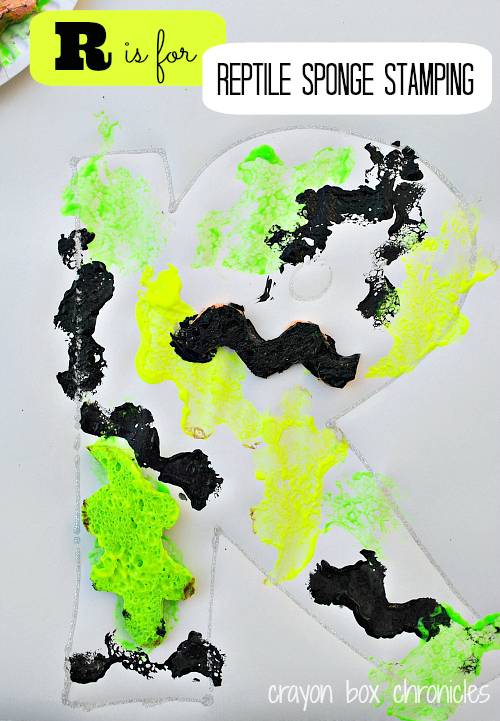 Reptile Sponge Stamping by Crayon Box Chronicles